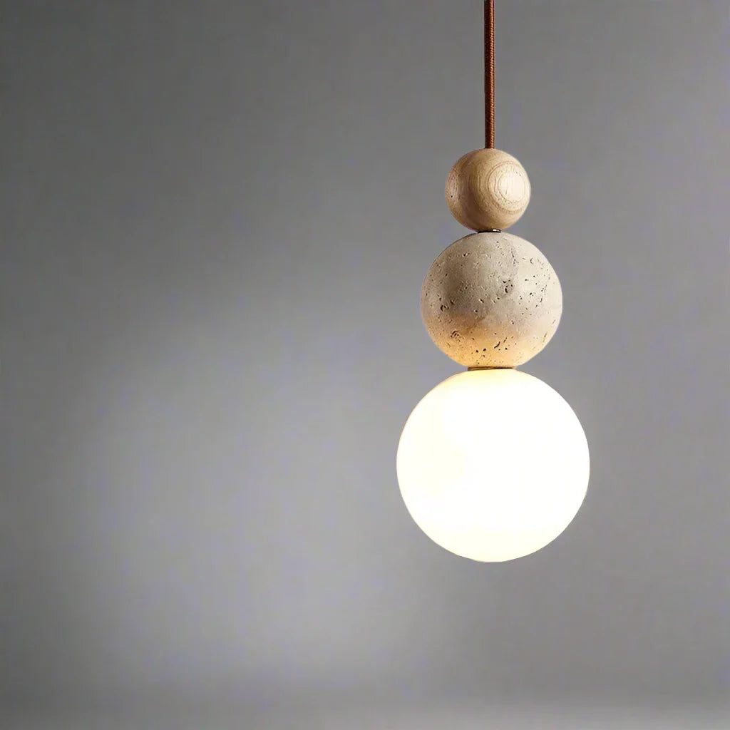 Travertin Pendel Lampe - Tre Stablede Kugler i Skulpturelt Design 2
