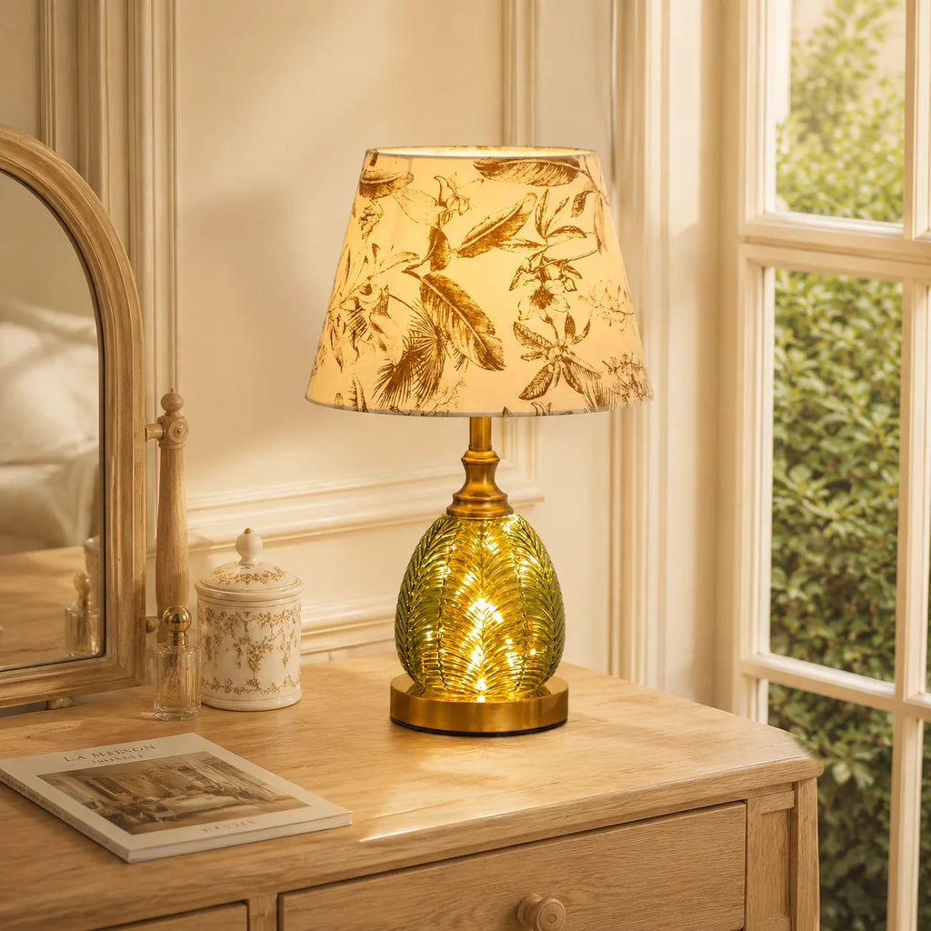 Vintage Bordlampe med Lysende Bladglasbase og Botanisk Stofskærm 5