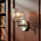 Vintage Ribbet Glas Væglampe – Elegant Messing Detaljer til Stueindretning 2