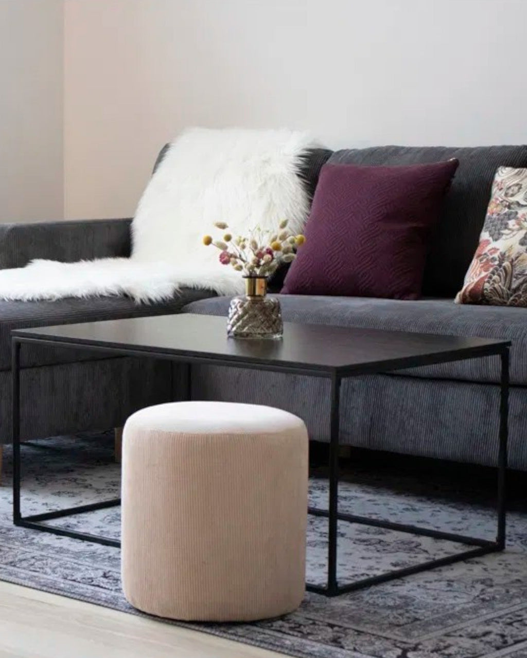 Vita Sofabord | Sort Metalstel, Kompakt Design 60x90 cm 6