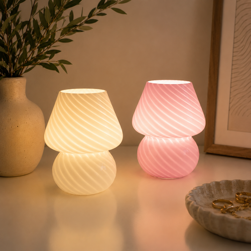 Bordlampe i Glas – Svampeformet Design med Blødt Omgivende Lys 1