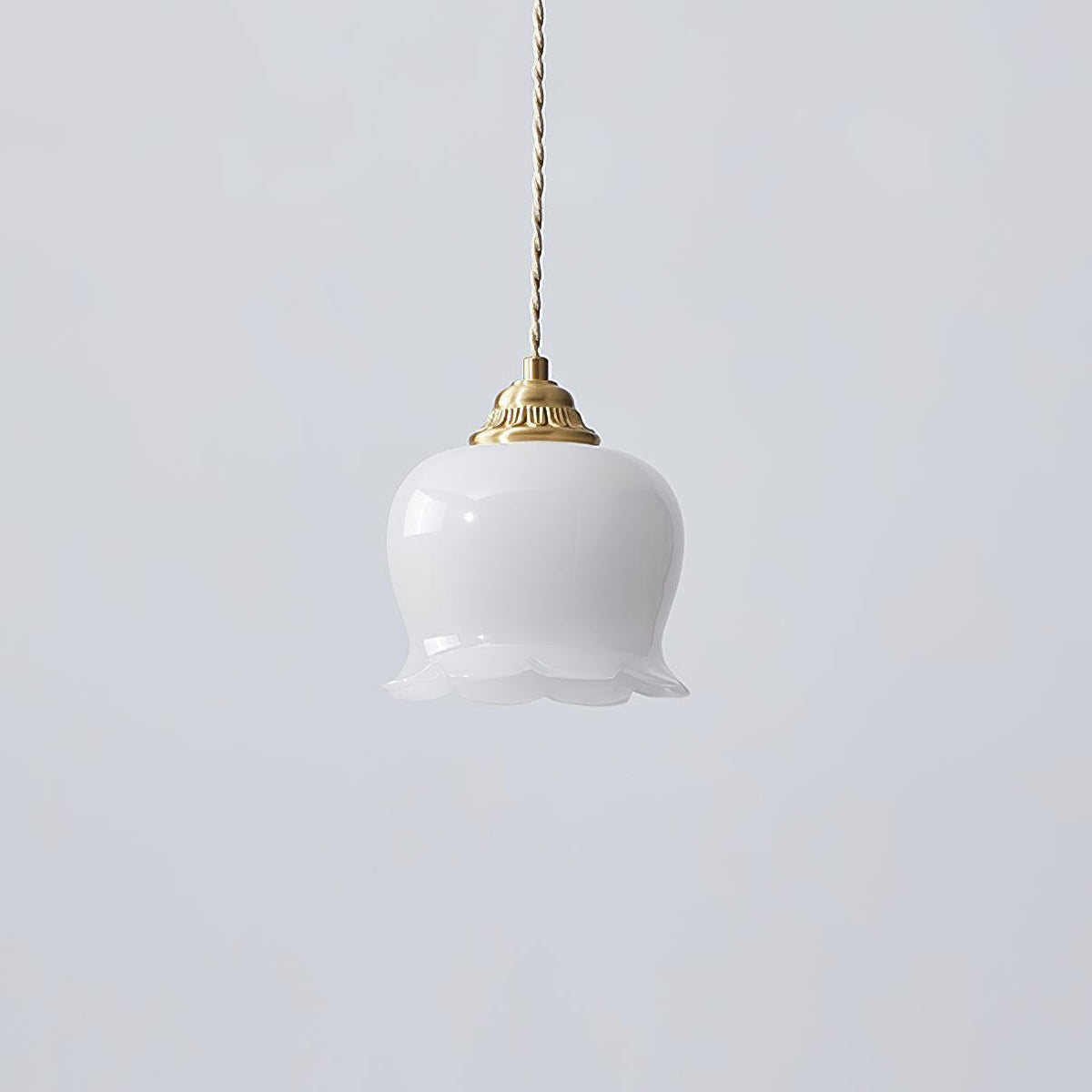Pendellampe med Blomstermotiv – Kompakt Design med Blødt Lys 8