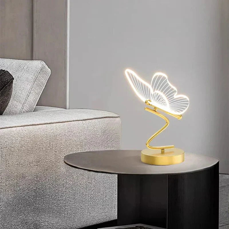Sommerfugl Bordlampe i Jern og Akryl – Moderne LED Design 3